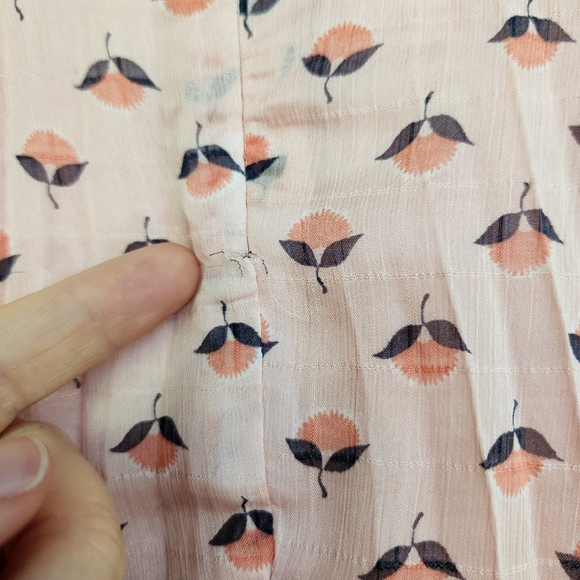 Ann Taylor Crinkle Fold Midi Skirt - Pink Fruit Pattern - Picture 5 of 6